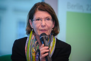 Foto: Stephan Röhl, Birgit-laubach-verabschiedung-2013-3909, CC BY-SA 4.0, https://w.wiki/HaQk